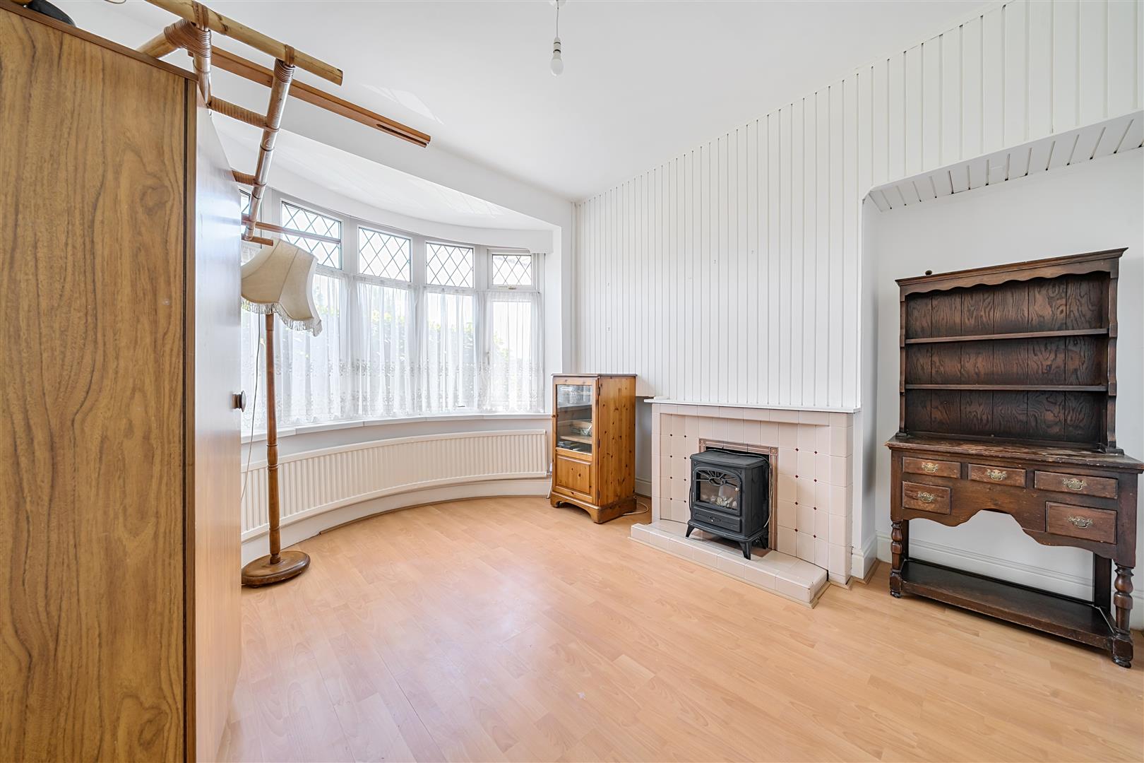 104 Gorseinon Road, Penllergaer, Swansea, SA4 9AB